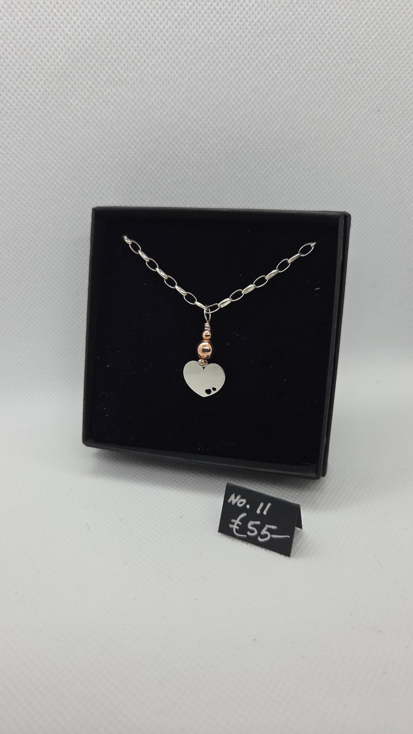 Oval Link stg. Silver chain with Heart pendant