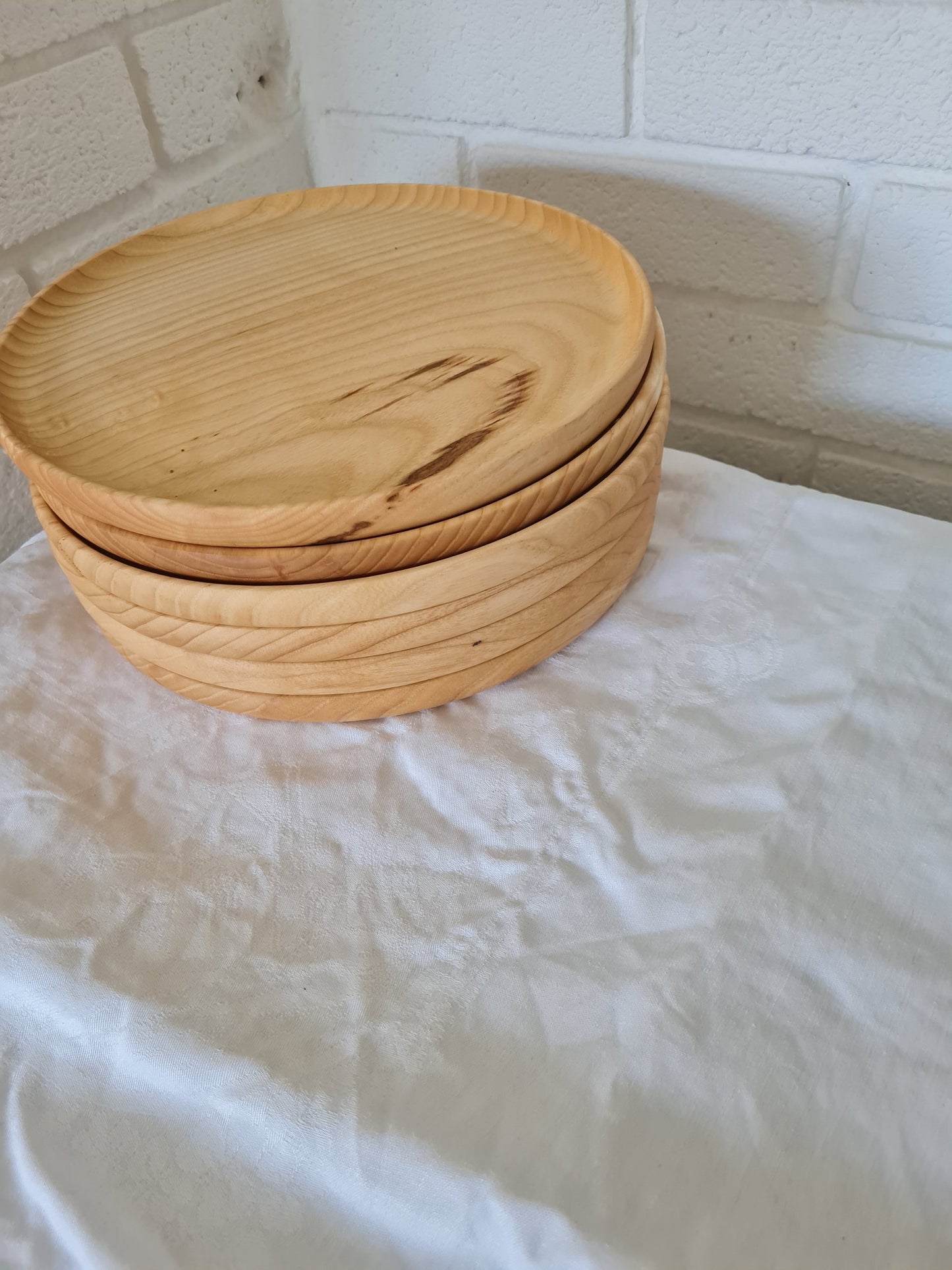 Wooden plate