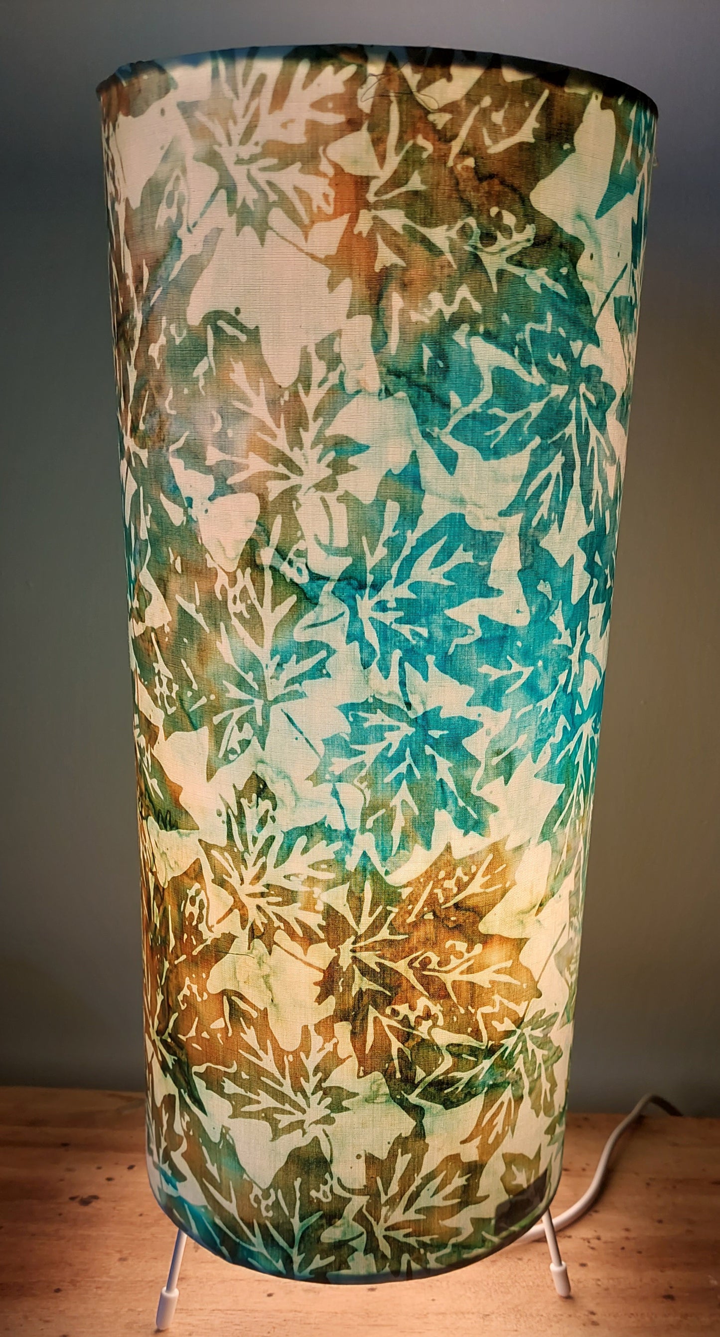 Maple Leaf Batik Table Lamp
