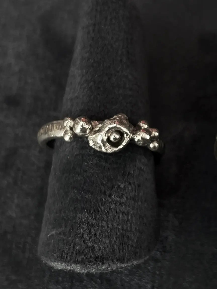 37 blackbirds Handcrafted silver ring