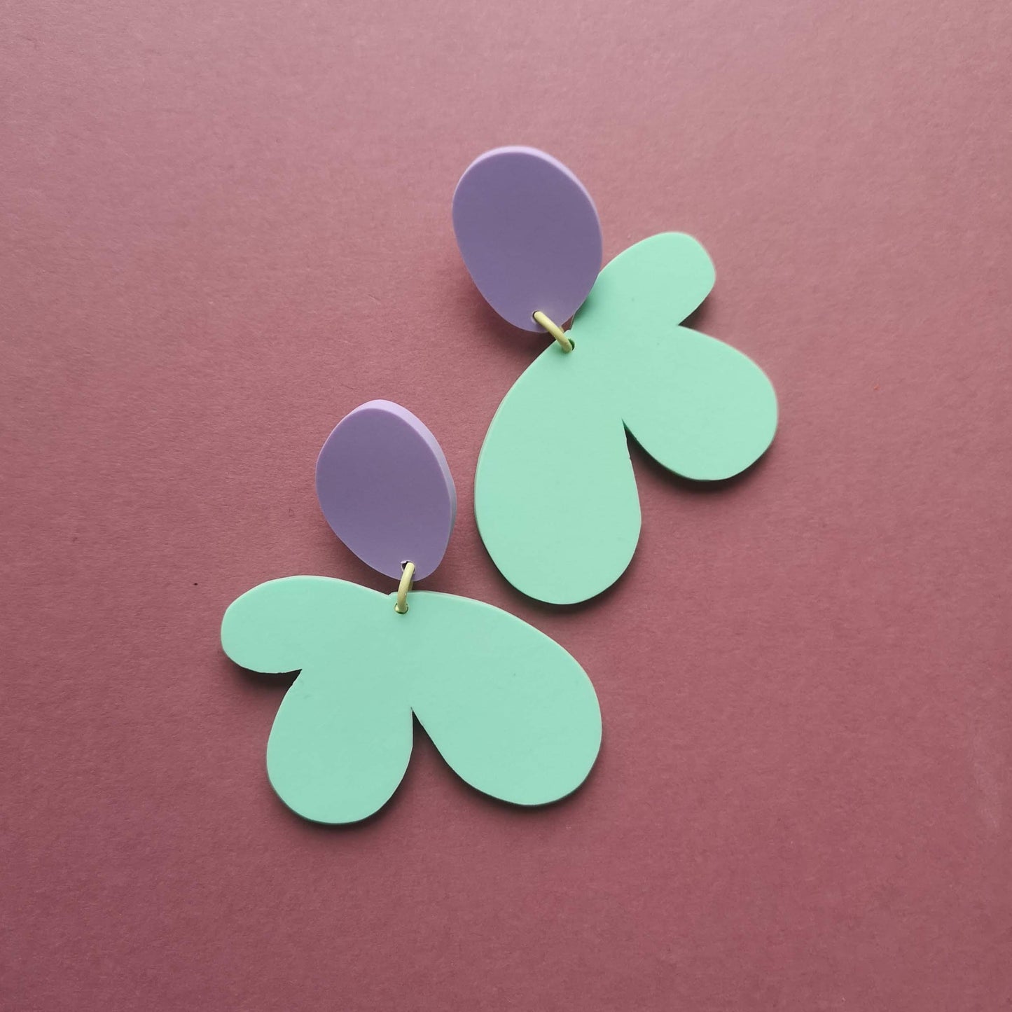 BLOOM dangles