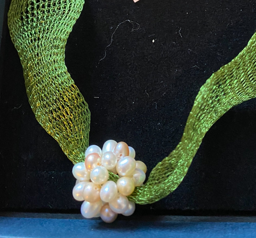 Seaweed Pearl Necklace