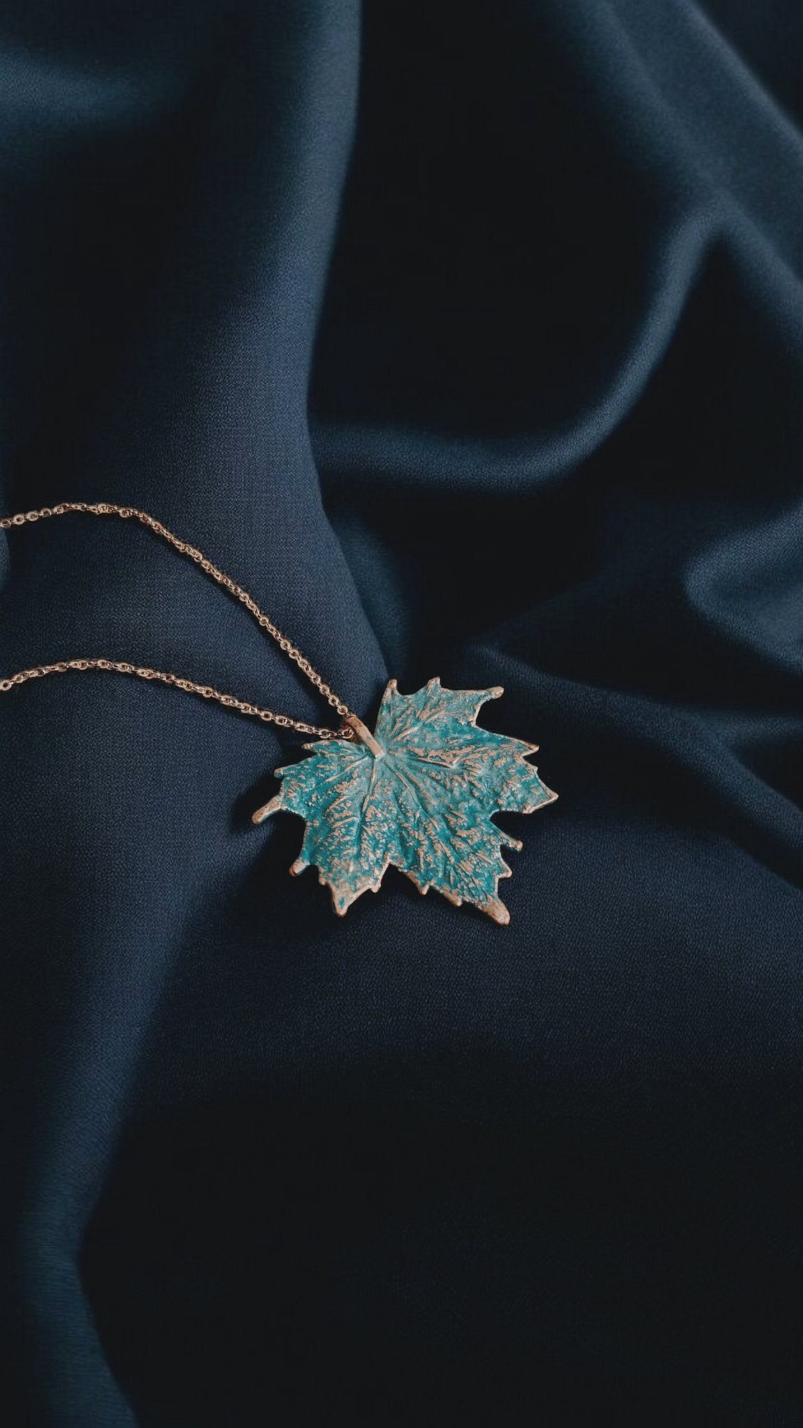 Copper Pendant “Turquoise Maple”