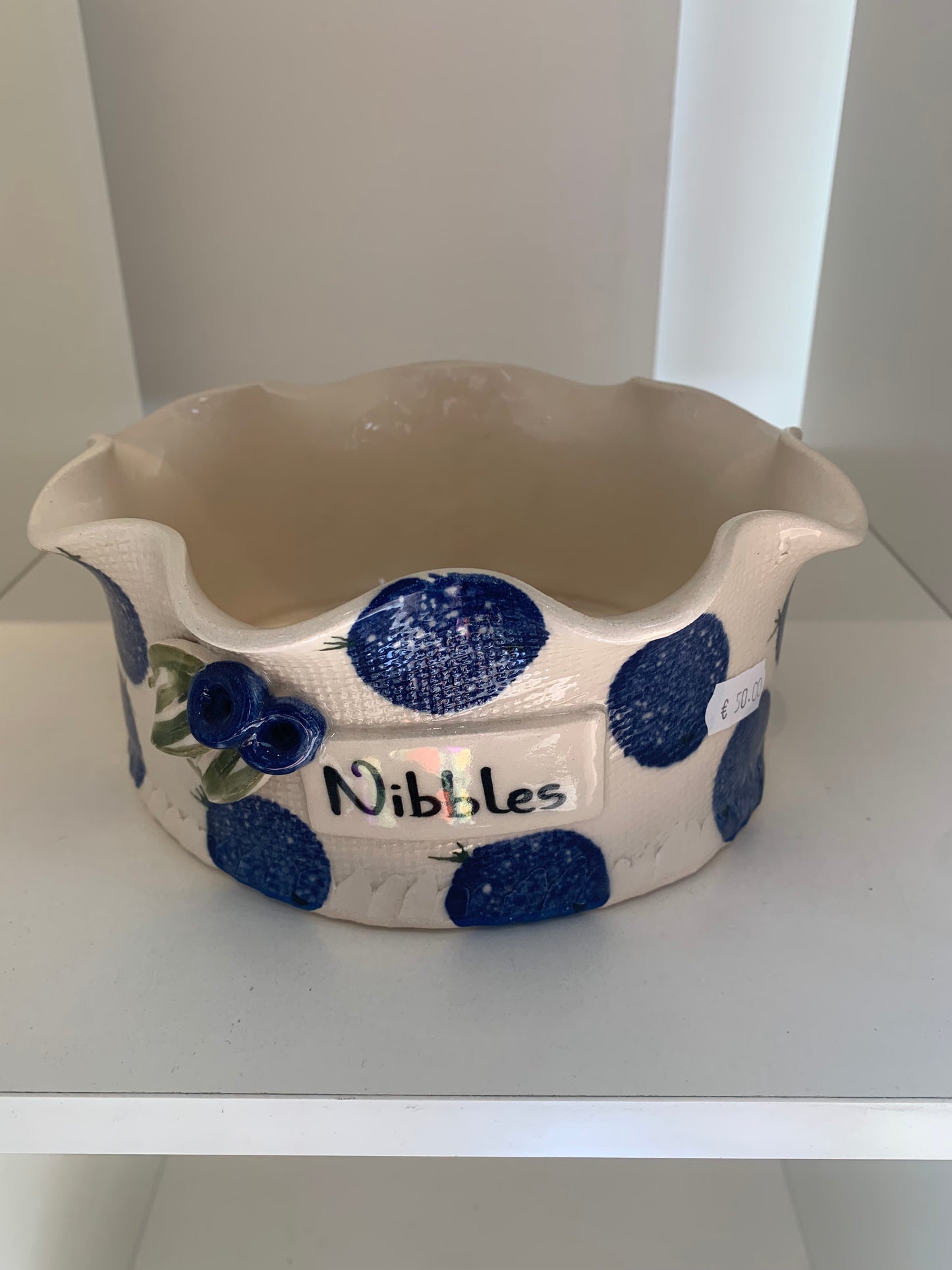nibbles bowl (b)
