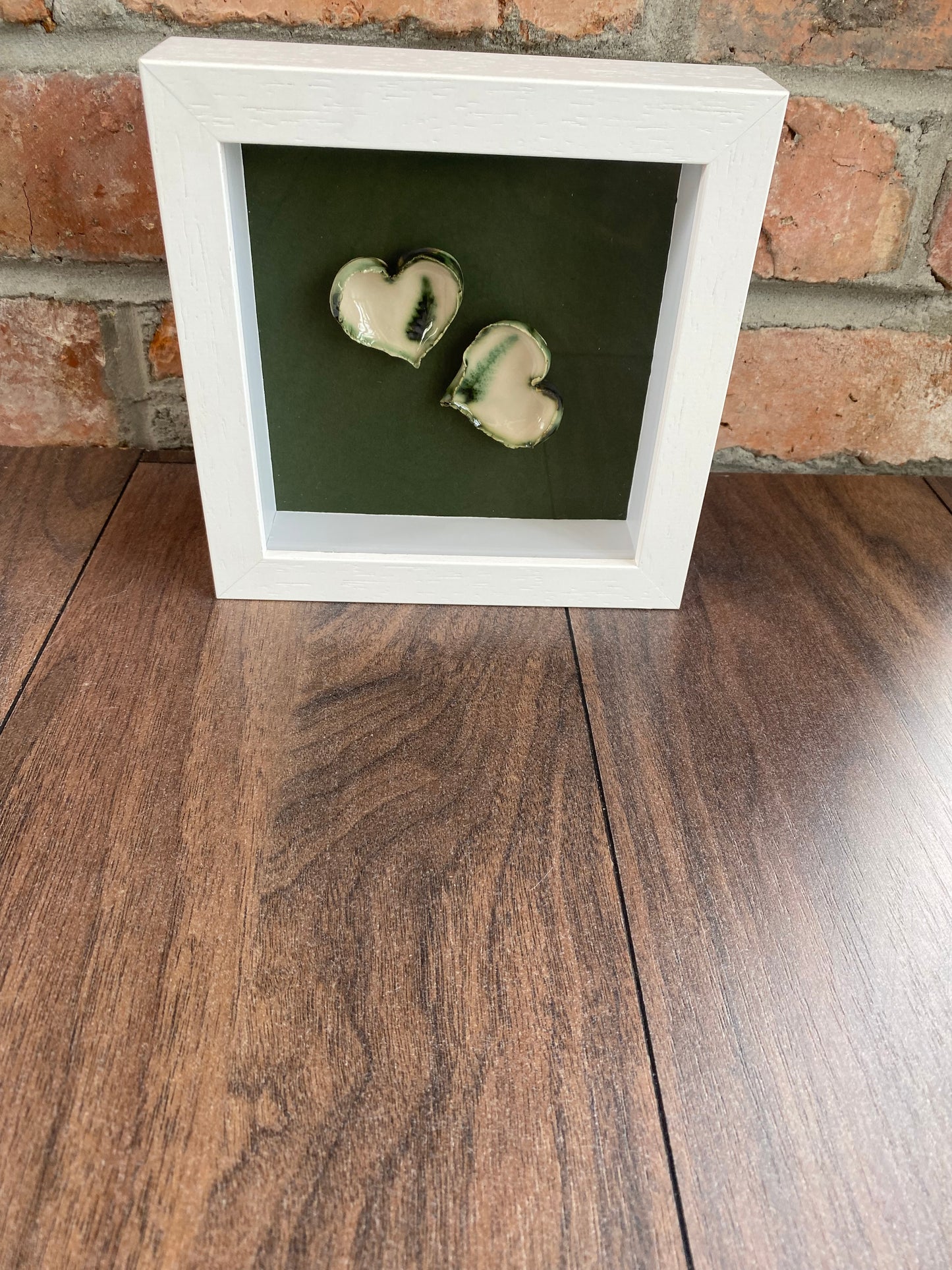 Resilient love heart frame small (green)