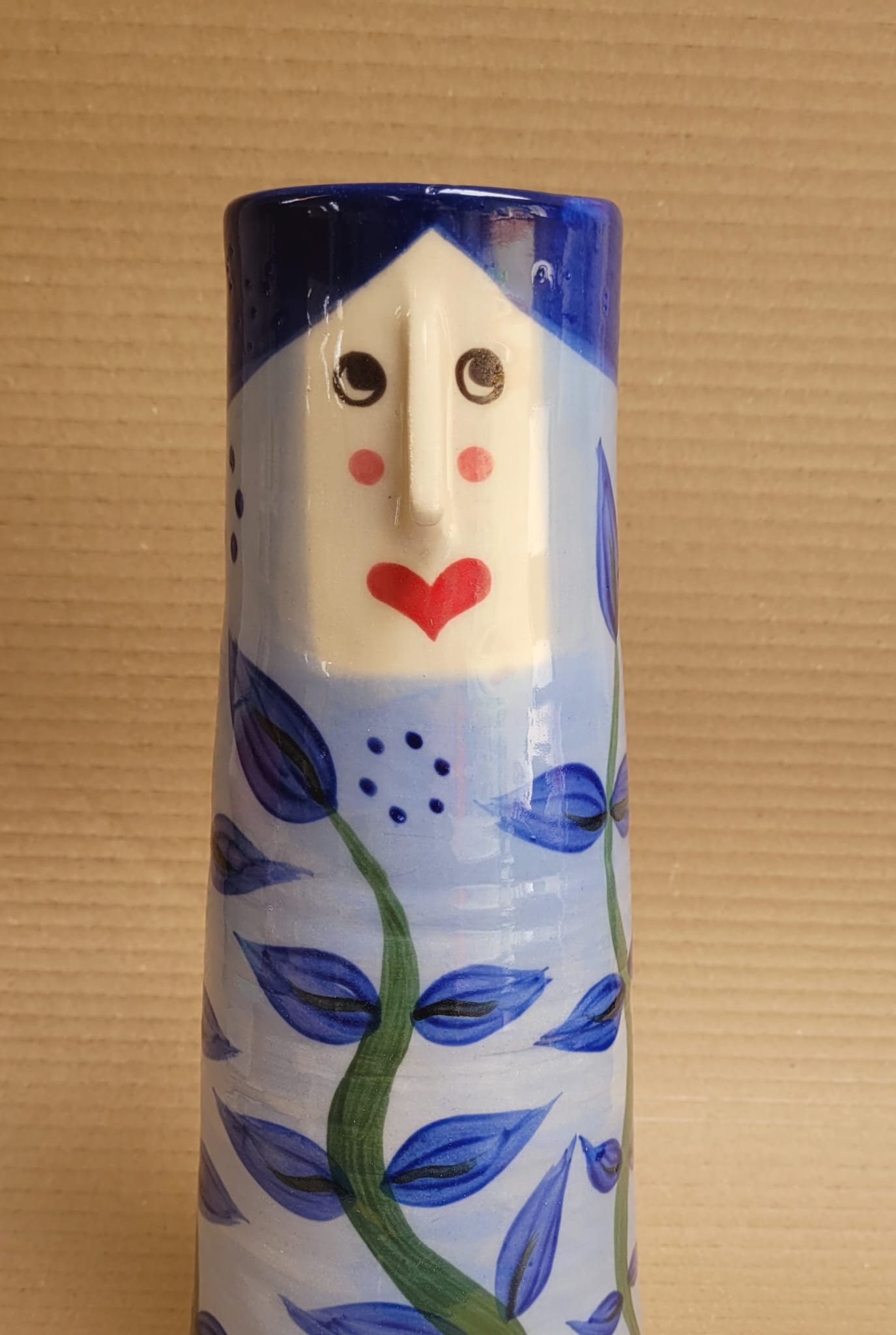 decorative women vases