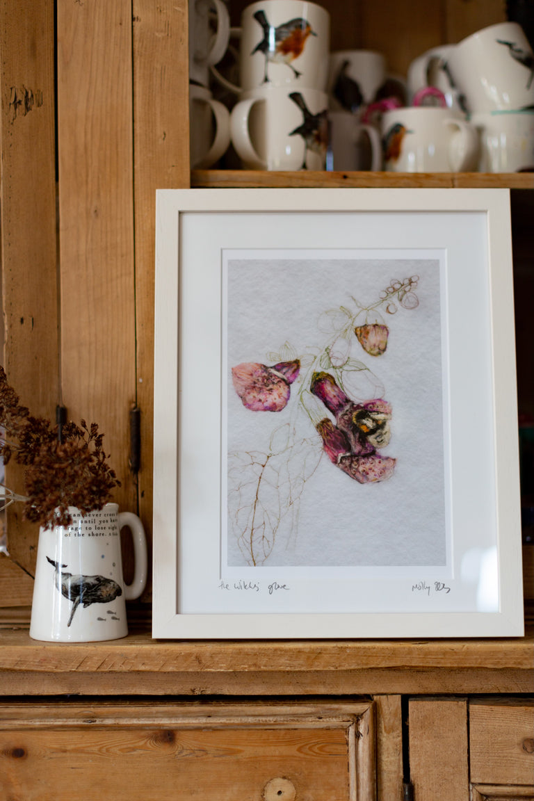 Witches Fingers Bee Print