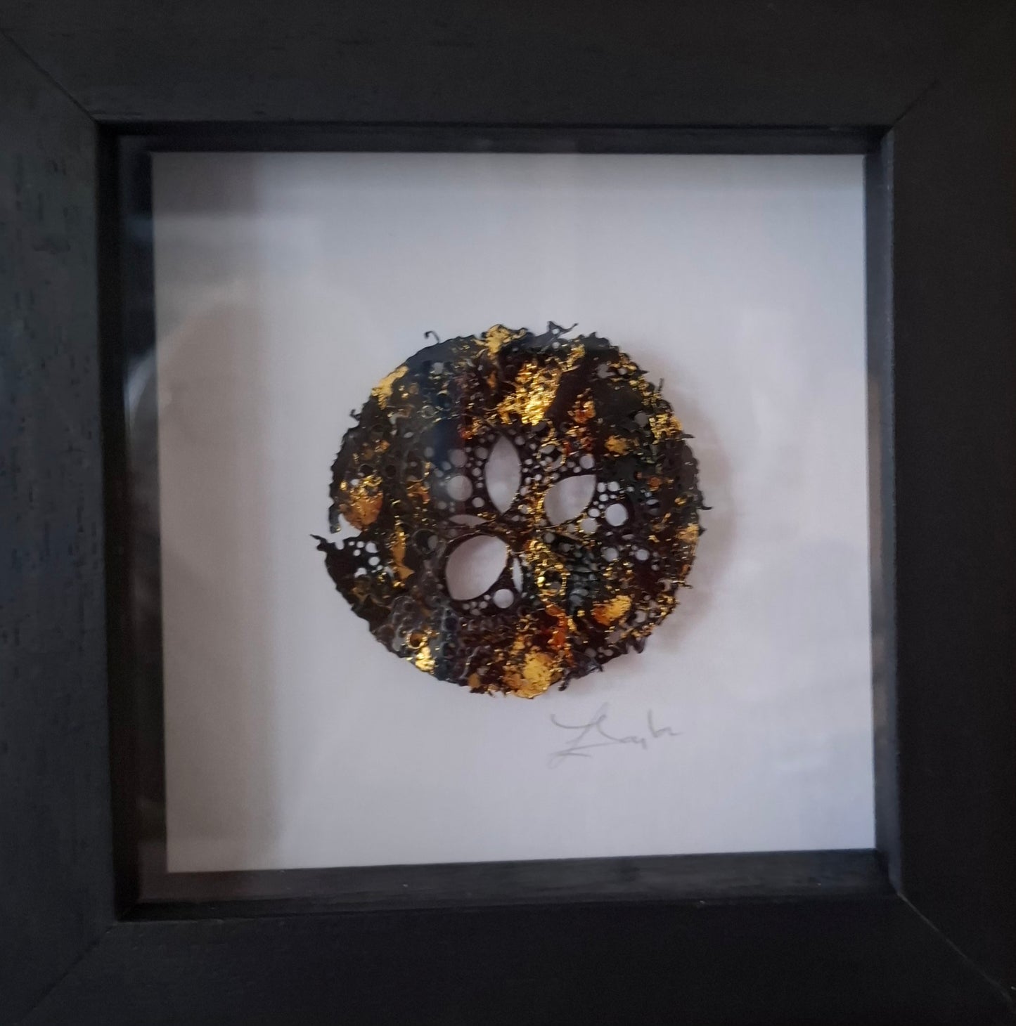 Square - Circular Black and Gold