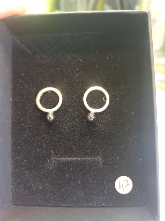 Hemitine disc stud earrings