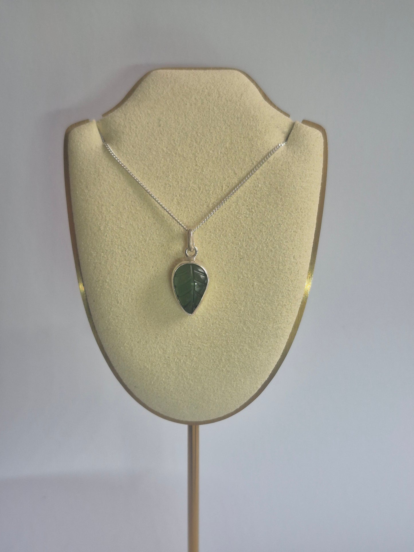 Gemstone pendant