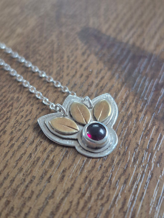 Falling leaves pendant