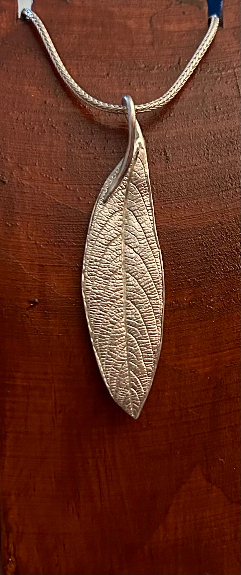 Willow leaf pendant necklace (XL)