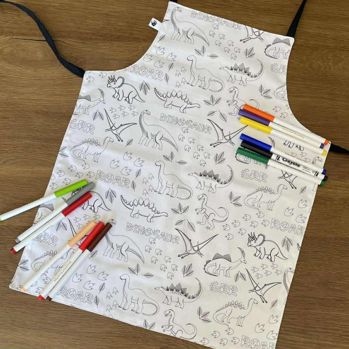 Dinosores ‘Colour Me’ Apron with 12 Washable Markers – Reversible, Creative, and Durable Apron for Kids Aged 3-8 | Gift Idea