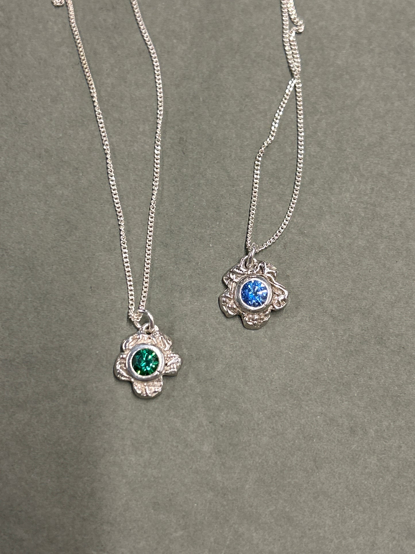 Little flower gemstone pendant