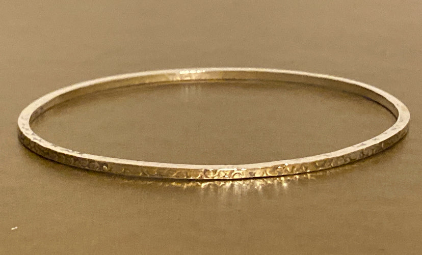 Golden Pebbles Oval Bangle