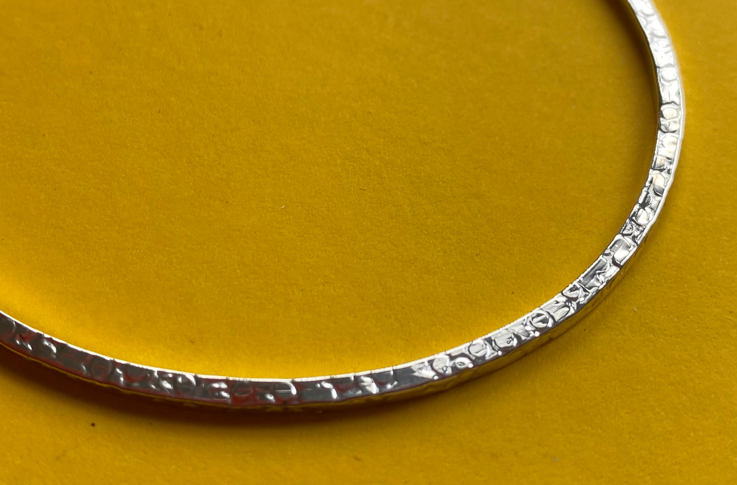 Golden Pebbles Oval Bangle