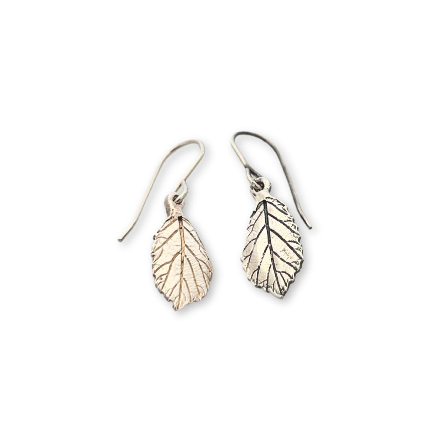 Bramble leaf drop earrings (small)