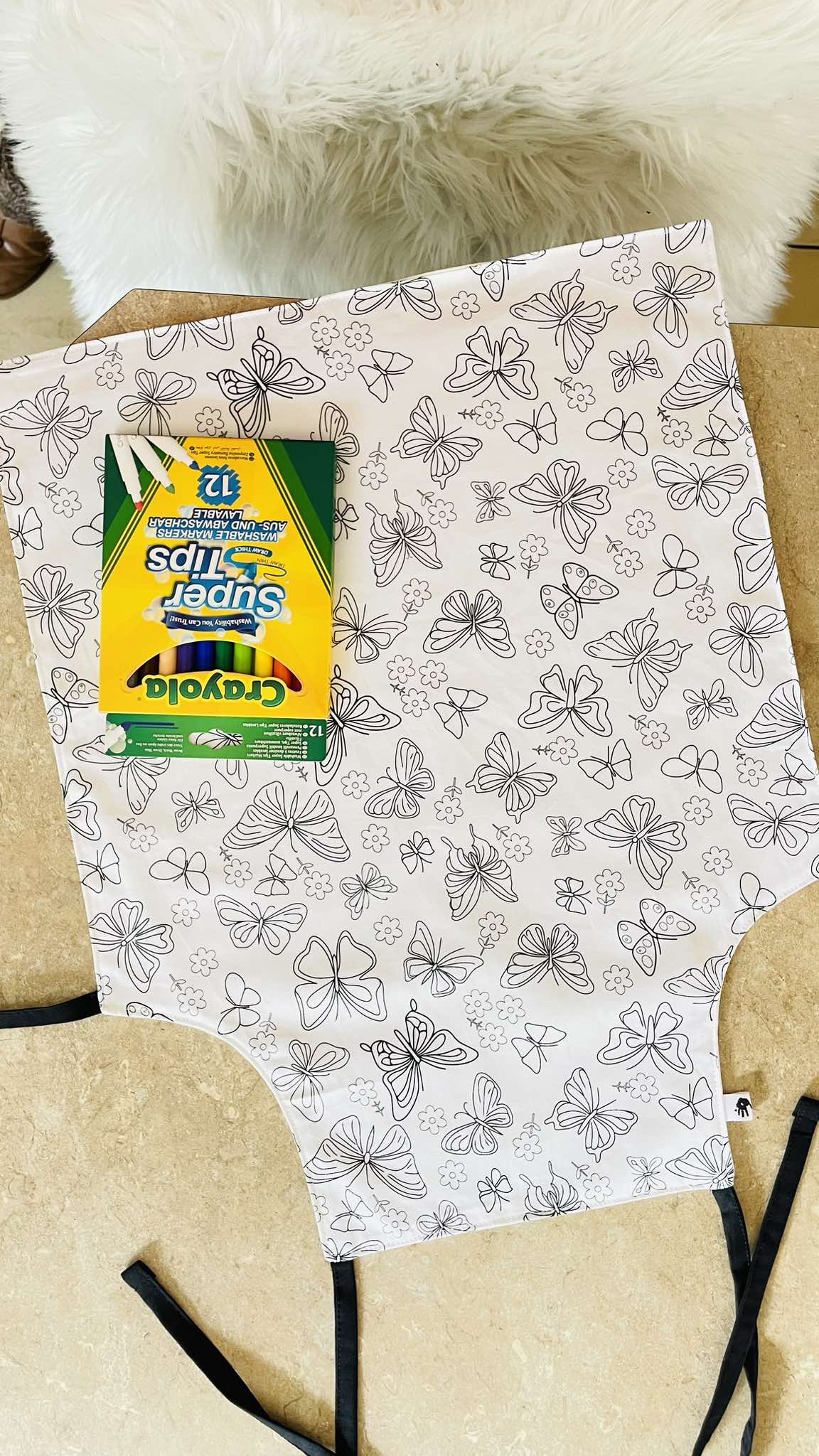 Butterfly ‘Colour Me’ Apron with 12 Washable Markers – Reversible, Creative, and Durable Apron for Kids Aged 3-8 | Gift Idea