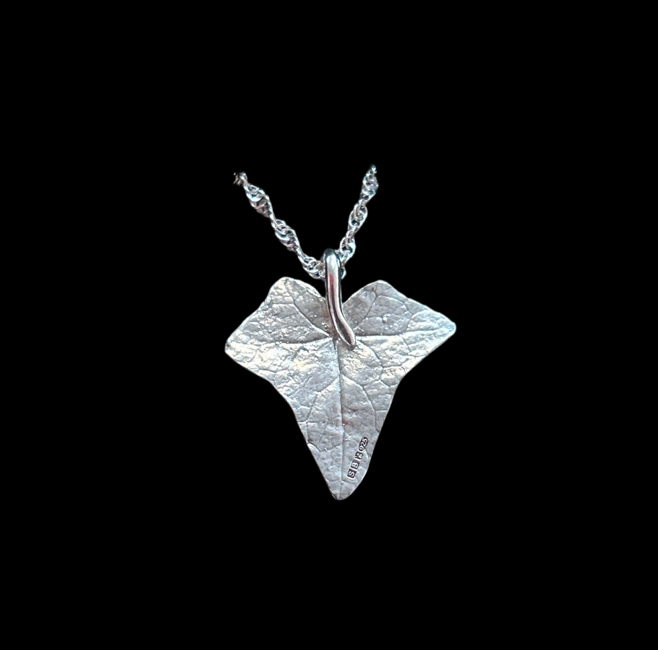 Silver leaf necklace (large)