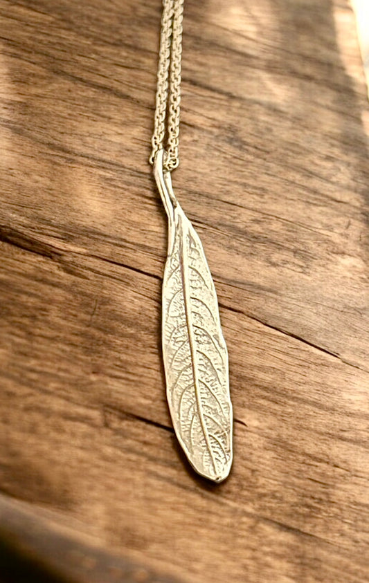 Willow leaf pendant (medium)