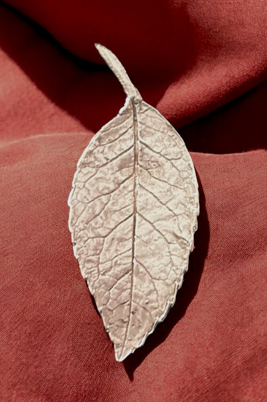 Rose leaf brooch