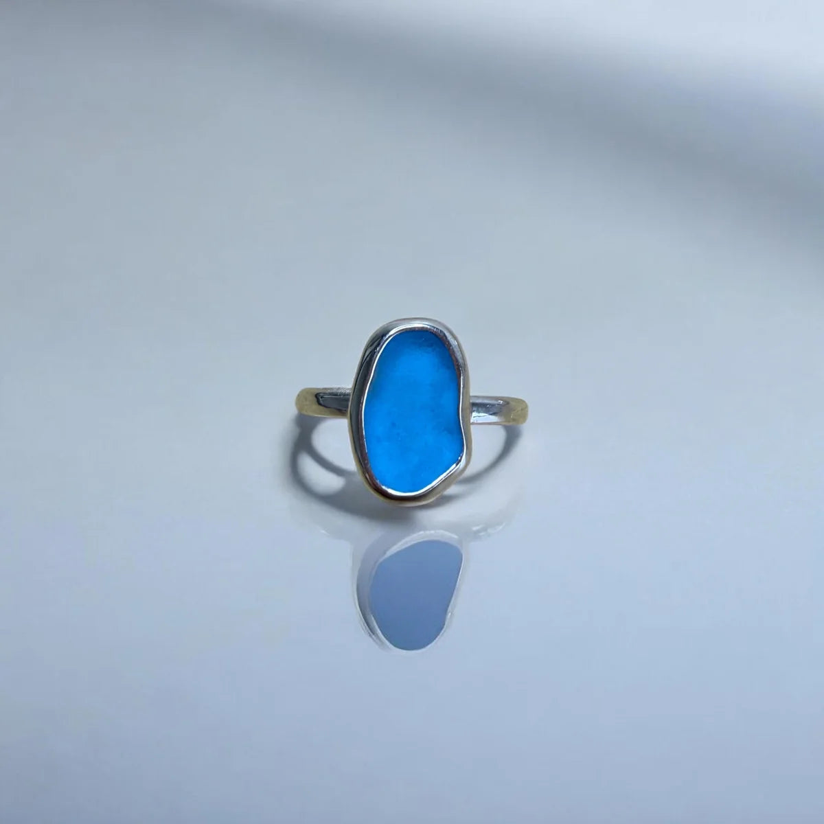 SEA BLUE SEA-WORN GLASS RING