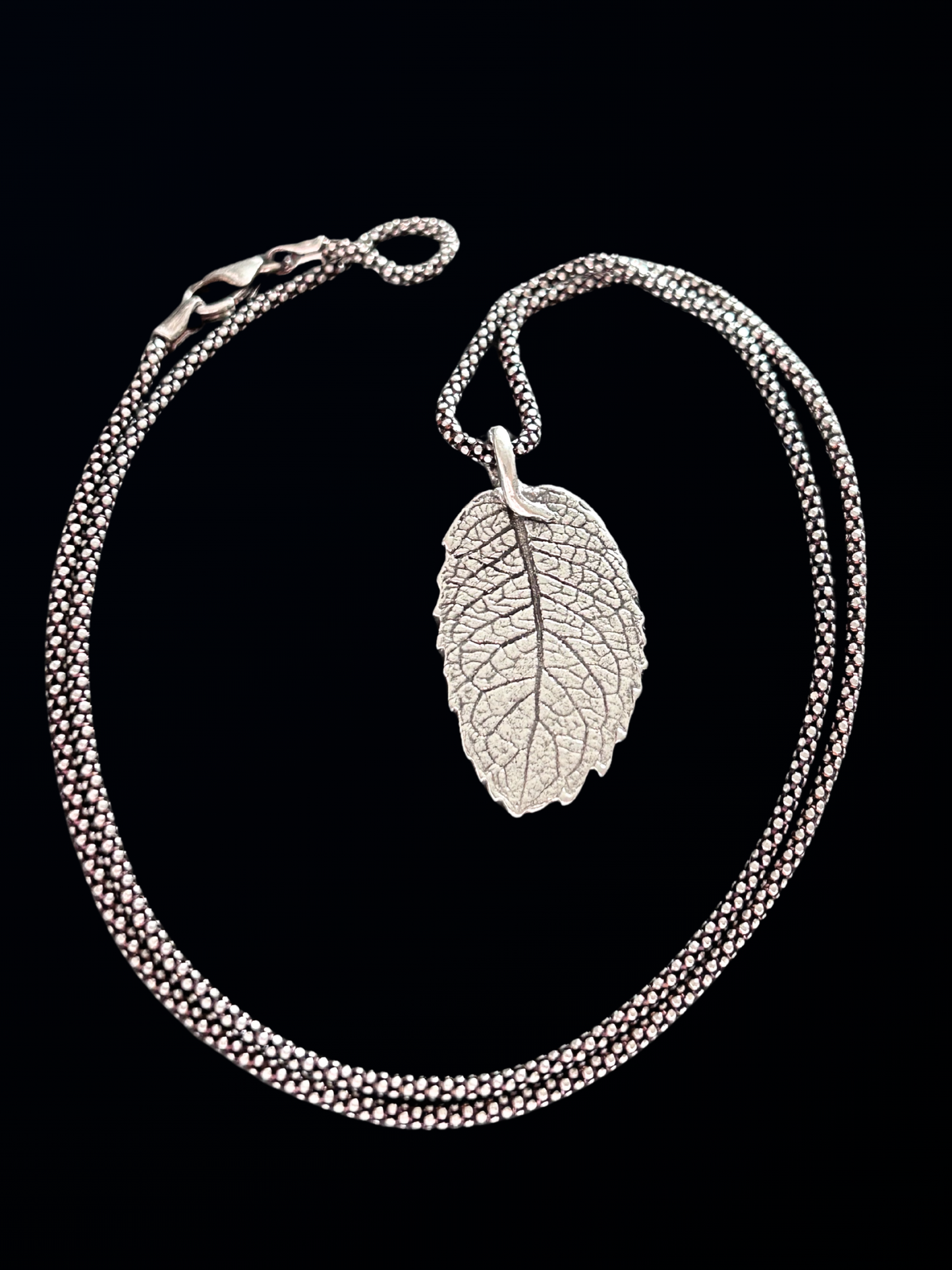 Silver leaf necklace (large)