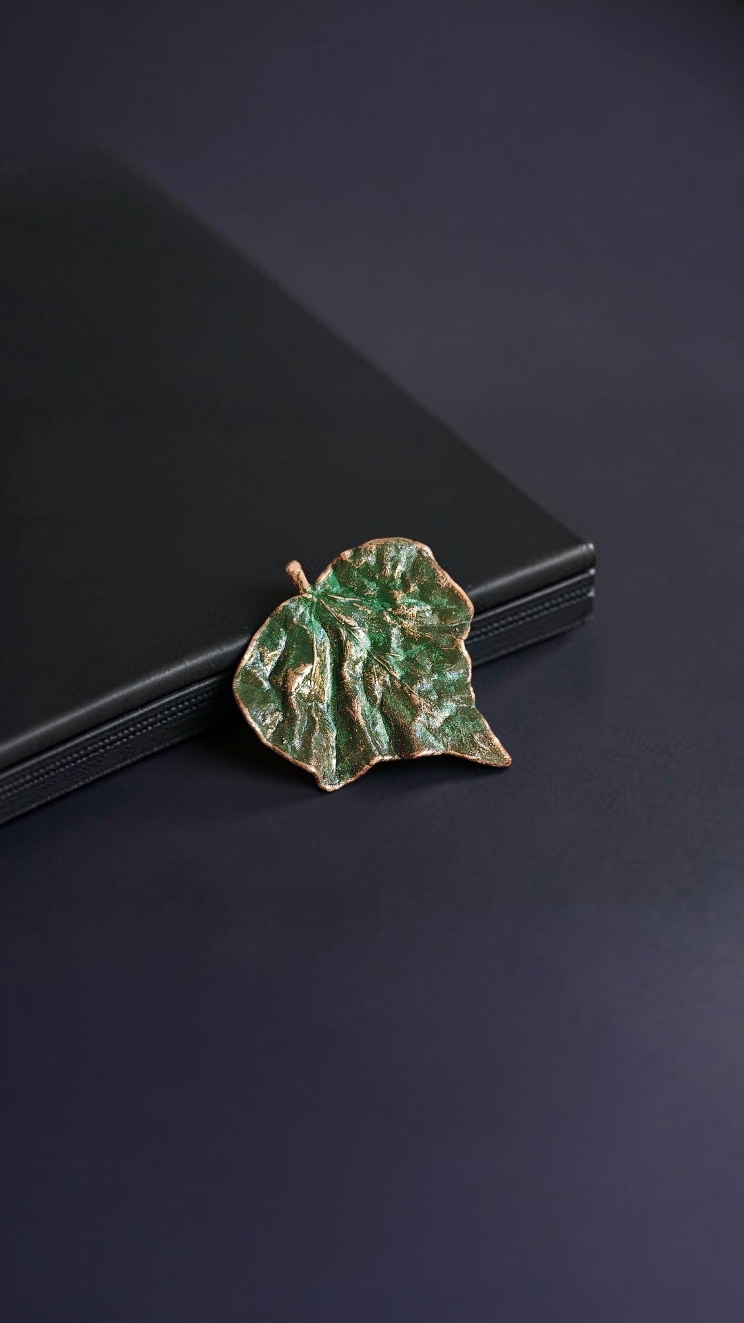 109 Ivy Leaf Brooch