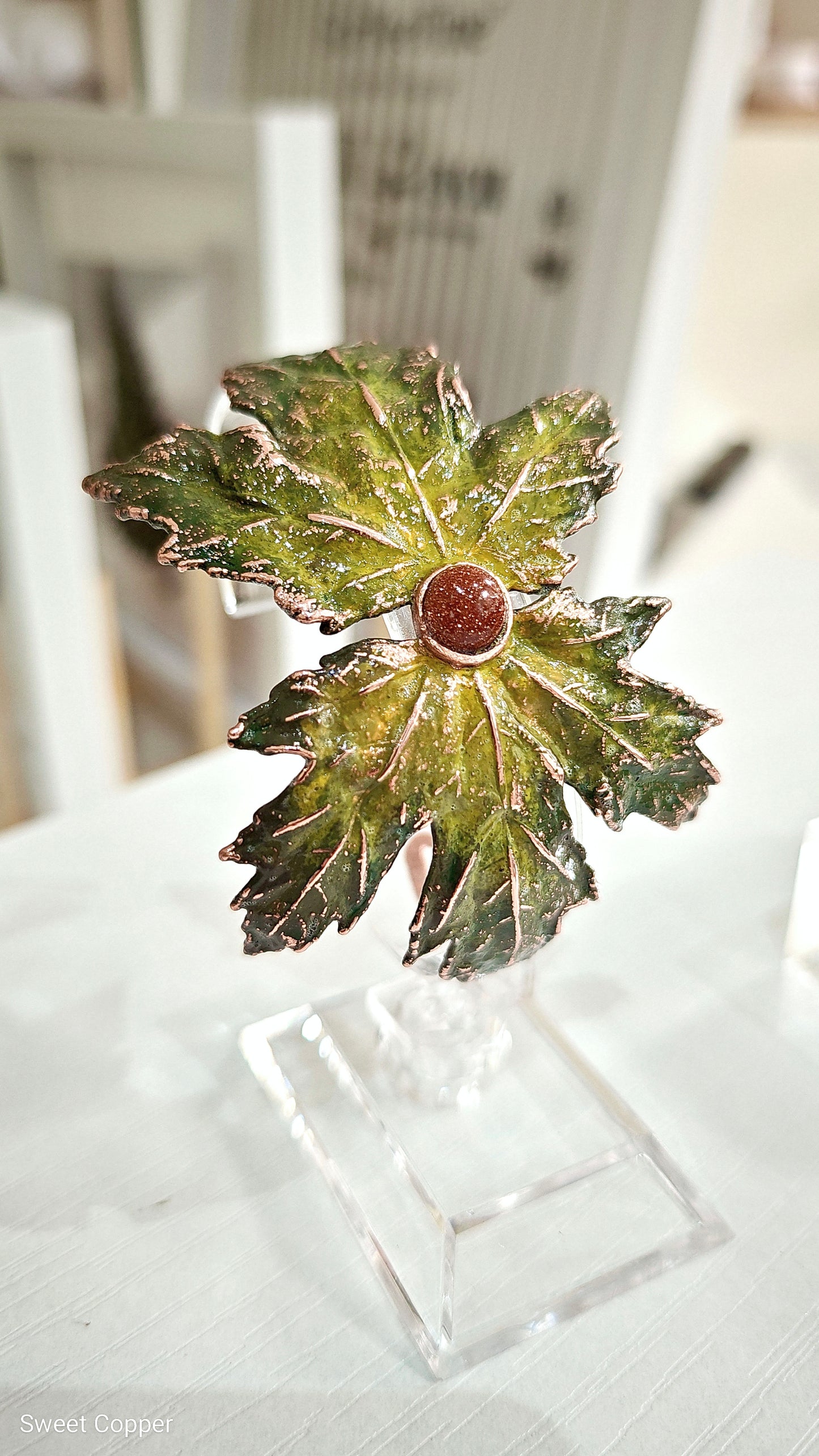 4/4 Olive Maple Leaves with Brown Aventurine – Copper Cuff Bracelet