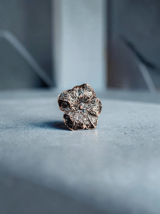 3/3 Graphite Hydrangea Flower – Copper Brooch