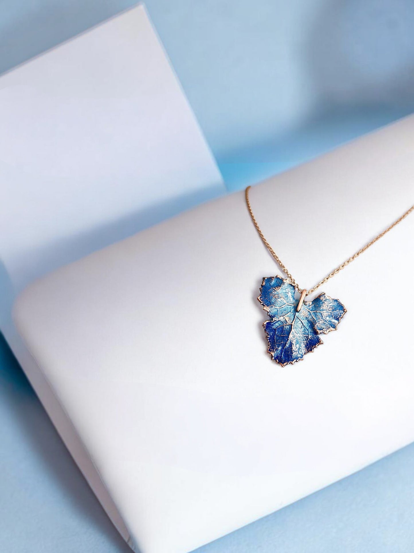 2/2 Azure Vine – Copper Pendant