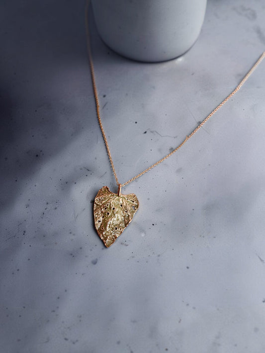 2/6 Olive Woodland Leaf – Copper Pendant