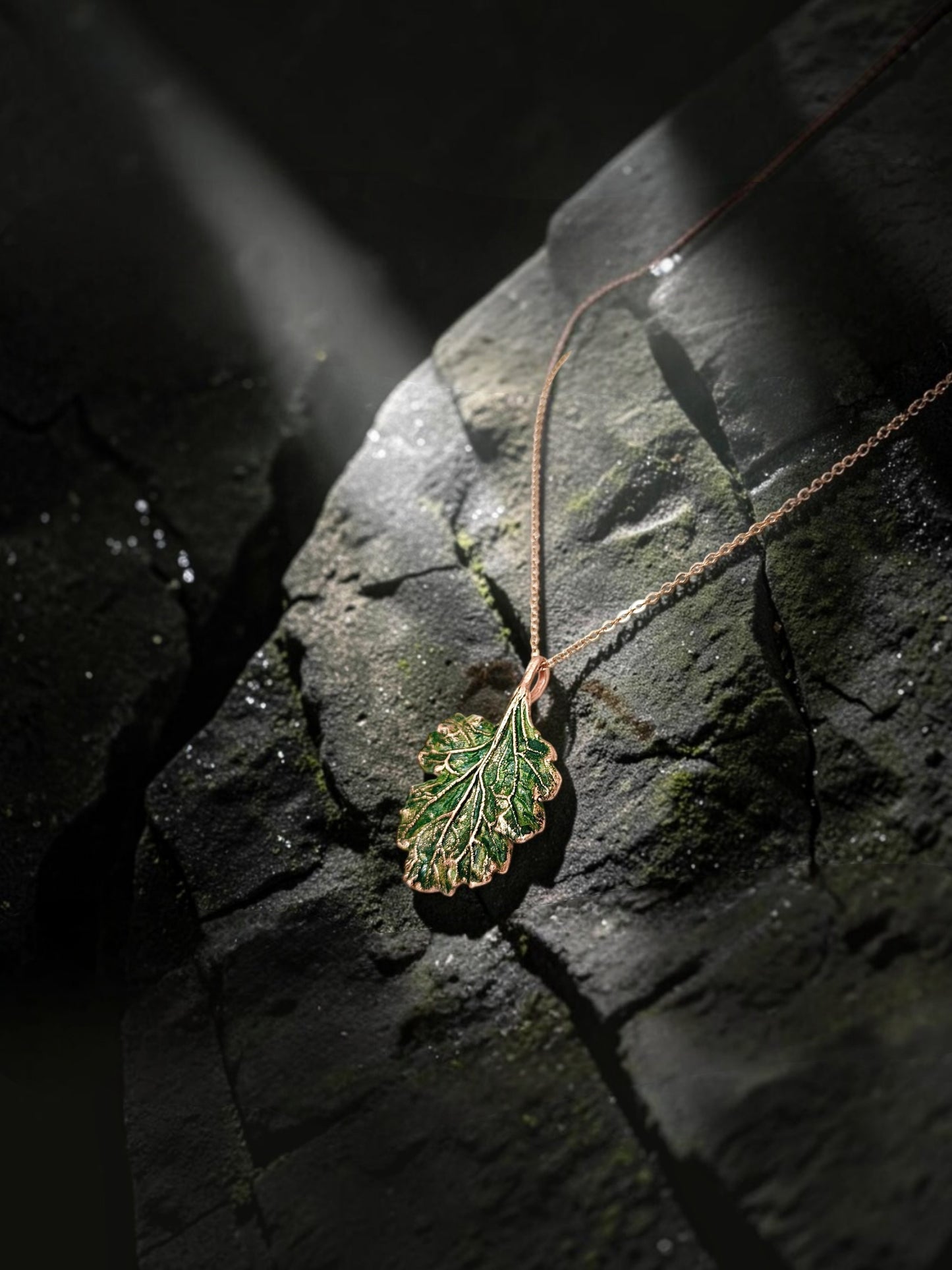 2/5 Moss Green Woodland Leaf – Copper Pendant