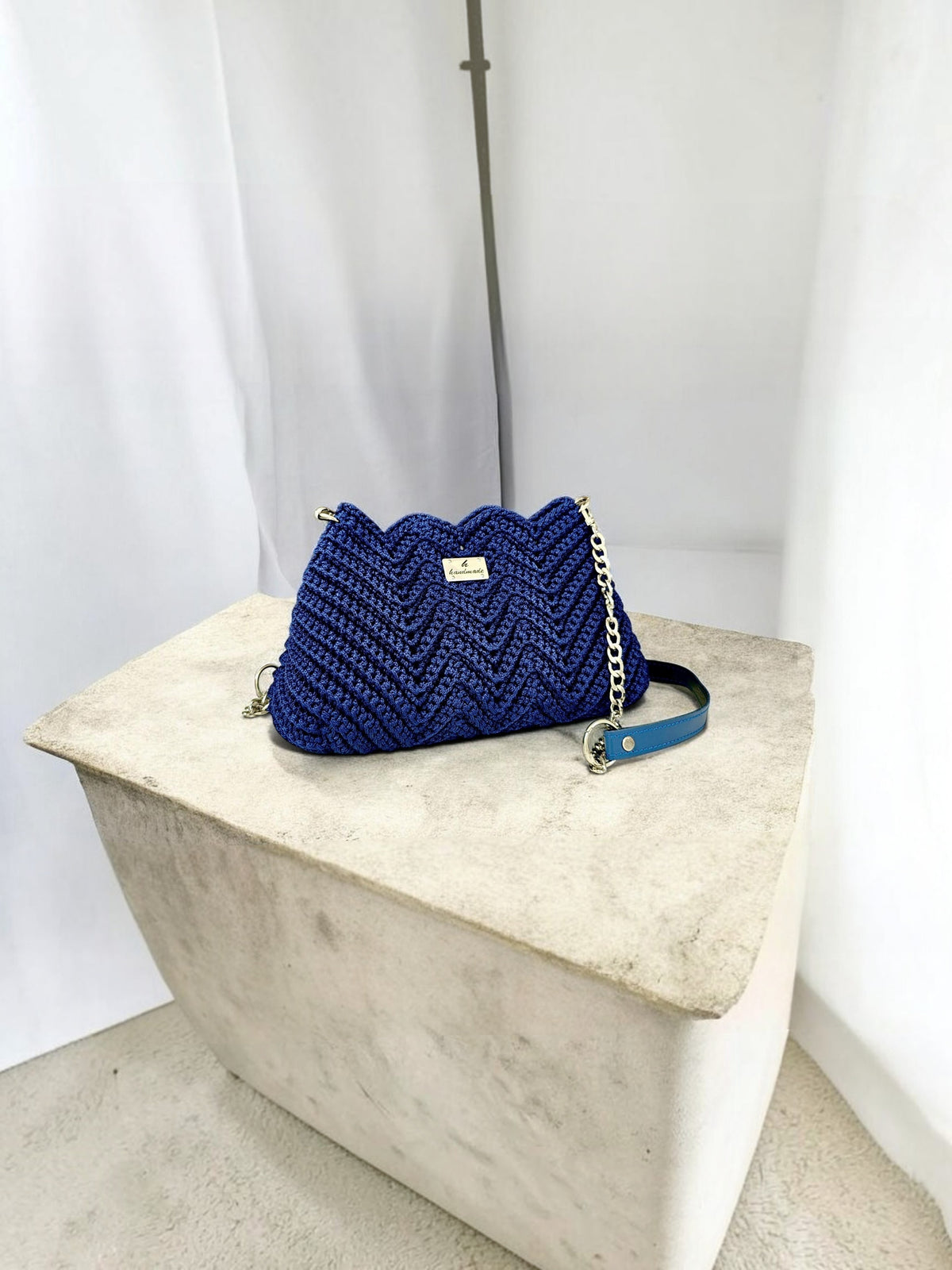 Zigzag Bag — Blue.