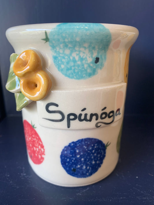 Spúnóga container
