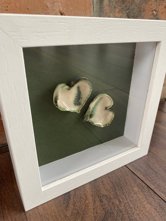 Resilient love heart frame small (green)