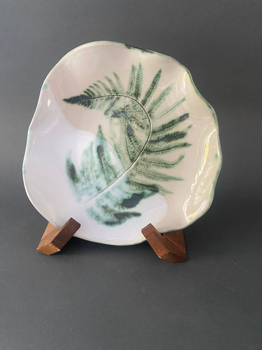 Decorative ceramic fern platter T2