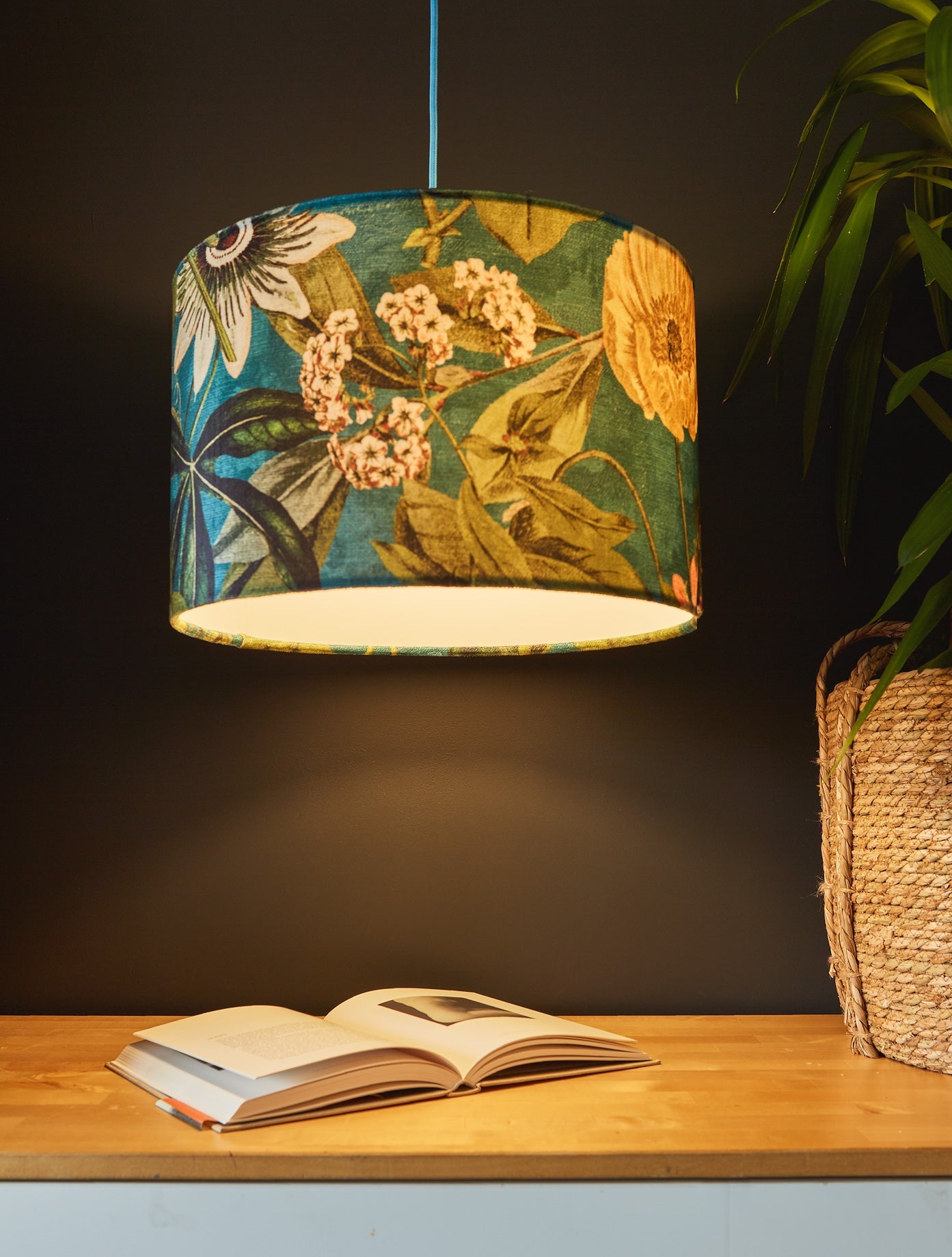 Passiflora Lampshade