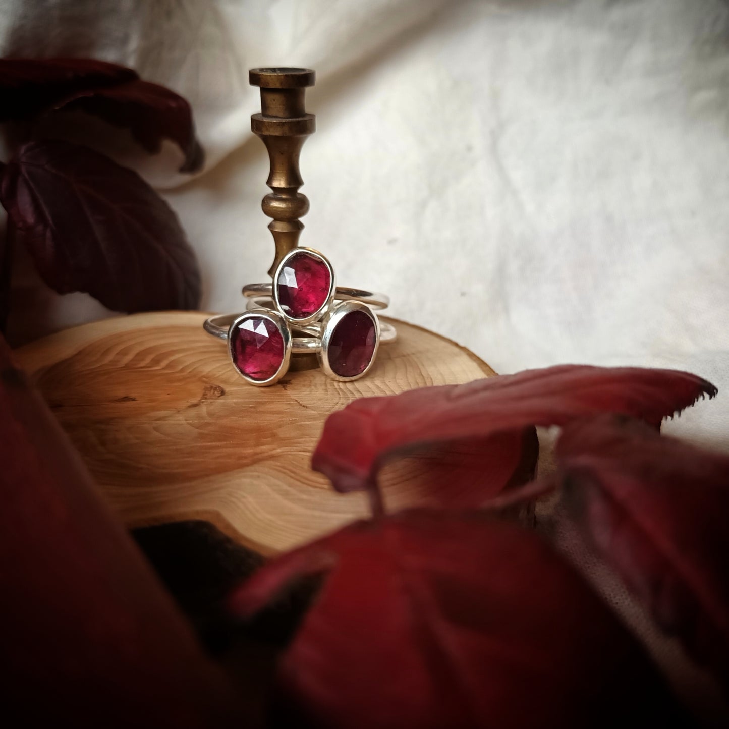 Garnet stacking ring