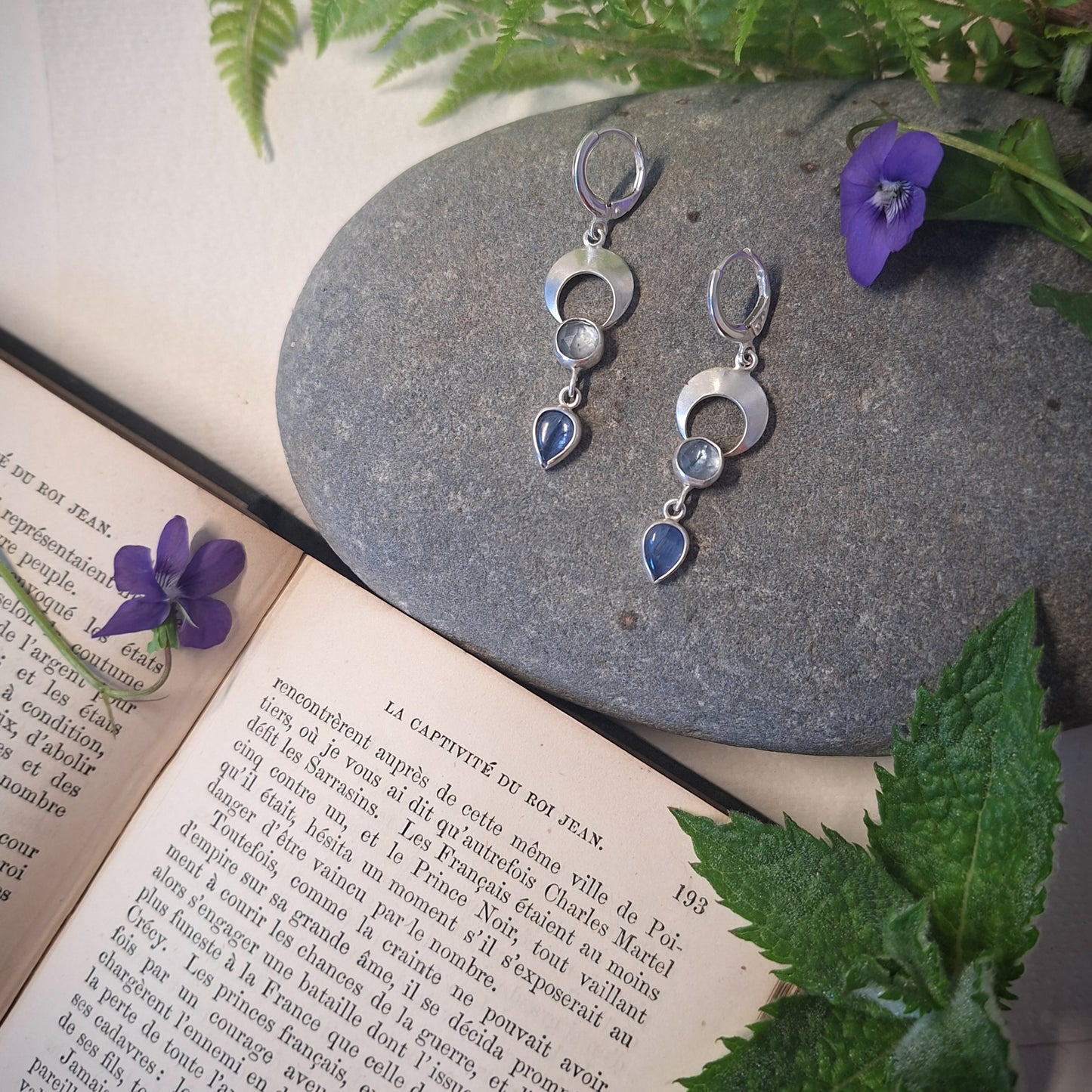 Brigid earrings in blue